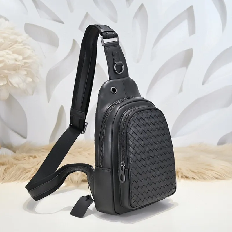 All categories 💚 Top version men’s bags 💚 BV 2024 new BV chest bag